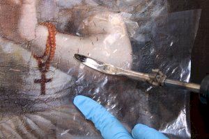 La Caritat de Domingo Llorens s’exhibeix a partir de hui al Museu Etnològic de la ciutat de Dénia després d’un acurat procés de restauració - (foto 5)