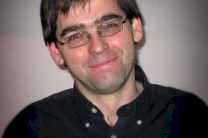 El valenciano Joan Mahiques Climent gana el XXII Premio de Poesía Vicent Andrés Estellés de Burjassot