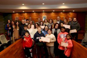 Torrent hace entrega de los premios del concurso de decoración ‘Trau el Nadal al carrer’