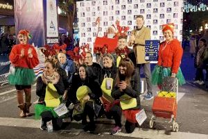 Más de 5.000 corredores convierten la San Silvestre de Alicante en un récord de solidaridad y buen humor - (foto 20) Más de 5.000 corredores convierten la San Silvestre de Alicante en un récord de solidaridad y buen humor - (foto 20)