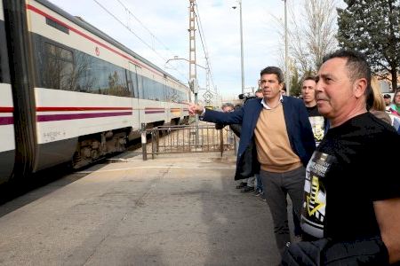 240 trens al dia i quatre morts en un any: Mazón exigix el soterrament urgent de les vies a Alfafar
