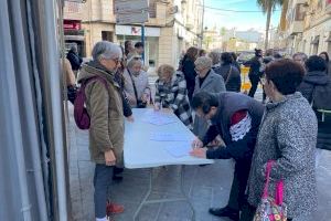 Compromís inicia una campaña de recogida de firmas para recuperar el Servicio de Radiodiagnóstico en el Centro de Salud de Paiporta Compromís inicia una campaña de recogida de firmas para recuperar el Servicio de Radiodiagnóstico en el Centro de Salud de Paiporta