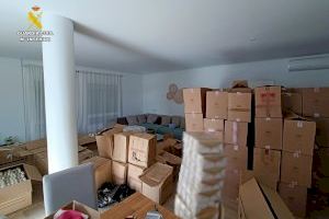 Descubierto un taller de tabaco ilegal en Alicante: fabricaban 12.000 cigarrillos por hora - (foto 4) Descubierto un taller de tabaco ilegal en Alicante: fabricaban 12.000 cigarrillos por hora - (foto 4)
