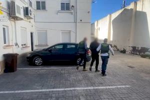 Descubierto un taller de tabaco ilegal en Alicante: fabricaban 12.000 cigarrillos por hora - (foto 6) Descubierto un taller de tabaco ilegal en Alicante: fabricaban 12.000 cigarrillos por hora - (foto 6)