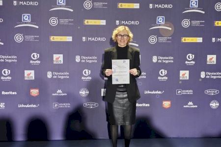 La alcaldesa recoge la Q de Calidad para Xàbia