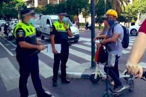 Estadísticas alarmantes en Valencia: 3.312 accidentes con patinetes y bicicletas, resultando en 2 fallecidos y 189 heridos graves Estadísticas alarmantes en Valencia: 3.312 accidentes con patinetes y bicicletas, resultando en 2 fallecidos y 189 heridos graves