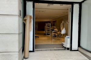 Zara echa la persiana en Castellón 32 años después