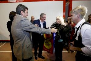 Carlos Mazón felicita a los componentes de Nebulossa, ganadores del Benidorm Fest