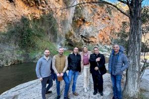 La delegada del Consell en Castellón visita Jérica y Navajas para conocer las prioridades de sus vecinos