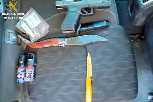 Terror entre los repartidores de paquetes de Paterna y Riba-roja: asaltos a punta de pistola por una banda criminal