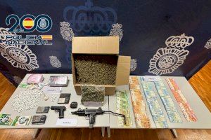 “Preu bomba” o “Oferta especial de cap de setmana”: Cau una banda que venia amb promocions grans quantitats de droga a Elx