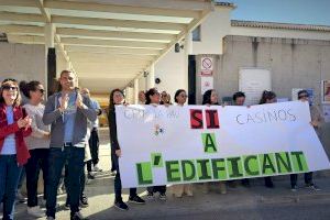 Manifestaciones para pedir el impulso a la construcción de centros educativos en Betxí, Benicarló y Borriol - (foto 6)