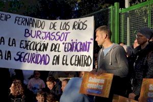 Manifestaciones para pedir el impulso a la construcción de centros educativos en Betxí, Benicarló y Borriol - (foto 7)