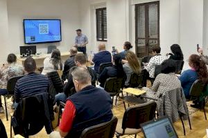 Cullera incorpora un servicio de asesoramiento en competencias digitales para emprendedores