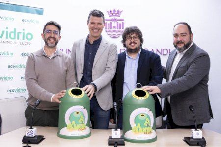 Gandia i les falles s'uneixen a Ecovidrio per fomentar el reciclatge de vidre durant les festes Gandia i les falles s'uneixen a Ecovidrio per fomentar el reciclatge de vidre durant les festes