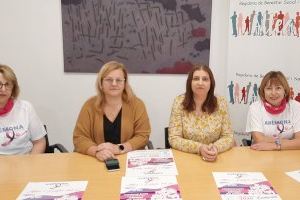 Altea y Alfàs del Pi unidas por la marcha solidaria de Anémona en su lucha contra el cáncer de mama y ginecológico