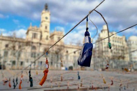 La primera mascletà de les Falles 2024 retrà homenatge a les víctimes de l’incendi de Campanar La primera mascletà de les Falles 2024 retrà homenatge a les víctimes de l’incendi de Campanar