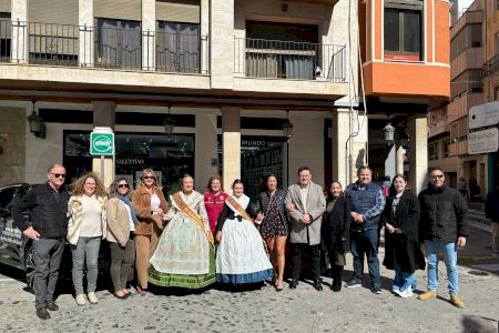 Les Falles de Sueca ja disposen dels cotxes oficials cedits pel concessionari Renault Ginestar