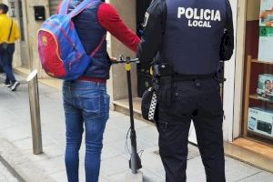 La Policia Local de Burriana finalitza la campanya de vigilància i control de l'ús de patinets elèctrics