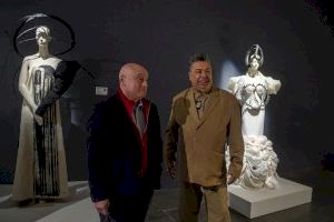 El MuVIM celebra els 20 anys de Fashion Art amb una mostra sobre la fusió de moda i art de Manuel Fernández - (foto 3) El MuVIM celebra els 20 anys de Fashion Art amb una mostra sobre la fusió de moda i art de Manuel Fernández - (foto 3)