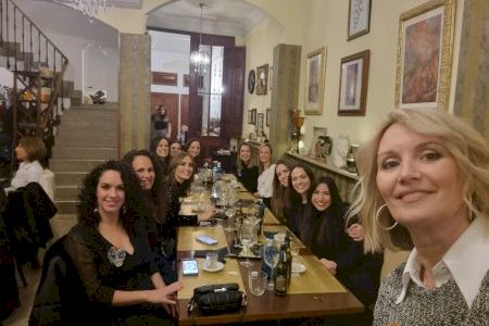 Las Reinas Falleras de Burriana comparten la tradicional cena anual