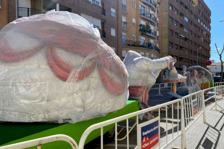 Els primers monuments fallers prenen els carrers de Borriana Els primers monuments fallers prenen els carrers de Borriana