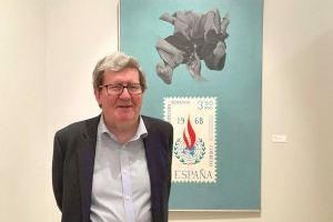 Juan Manuel Bonet acosta el comissariat d’exposicions a la Facultat de Geografia e Història de la Universitat de València