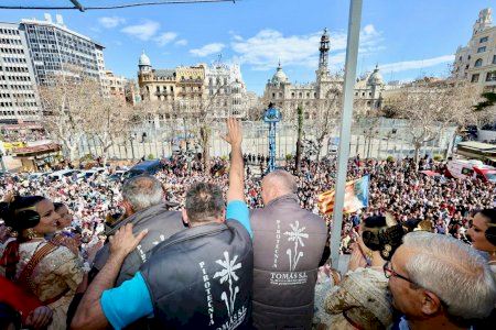 VÍDEO | La setmana gran de Falles arranca amb una mascletà intensa, plena de ritme i de color VÍDEO | La setmana gran de Falles arranca amb una mascletà intensa, plena de ritme i de color