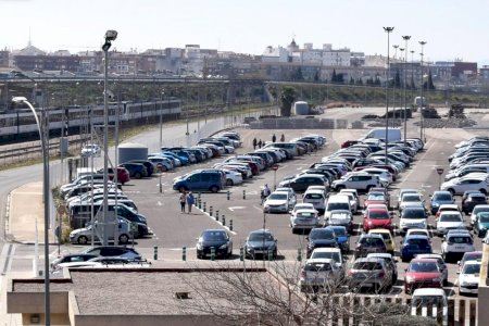 Més de 2.700 places gratuïtes d'aparcament en Metrovalencia en Falles: en quines estacions i baixadors estan? Més de 2.700 places gratuïtes d'aparcament en Metrovalencia en Falles: en quines estacions i baixadors estan?