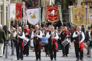 Más de 200 castellanos-manchegos participan en el homenaje a Cervantes que organiza la Federación de Casas de Castilla-La Mancha en Valencia Más de 200 castellanos-manchegos participan en el homenaje a Cervantes que organiza la Federación de Casas de Castilla-La Mancha en Valencia