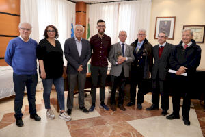 Novelda recibe a la nueva junta directiva de la Asamblea Amistosa Literaria
