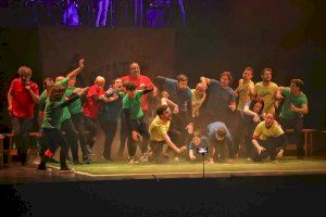 El Teatro Mónaco de Onda acoge la final de la XI Liga de Improvisación Teatral