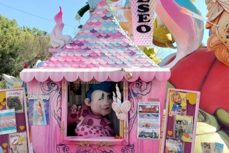 Lambda otorga sus Premios Arcoiris 2024 a las mejores fallas de Valencia en diversidad sexual