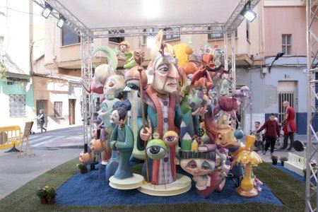 Barri València guanya el primer premi a la millor falla infantil de Borriana 2024