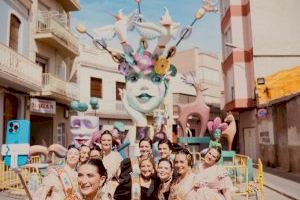 Les Reines Falleres de Borriana tiren de pal selfie per a immortalitzar la seua visita oficial als monuments - (foto 3)
