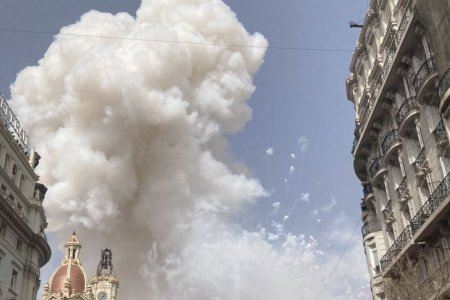 VÍDEO | Pirotècnia Mediterráneo deixa sense paraules València: eixordador terratrémol històric que posa el fermall final a les Falles