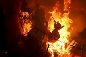 El fuego de la cremà pone el broche final a las Fallas 2024 de Torrent - (foto 2)