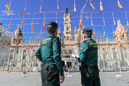 Confiscan más de 200.000 kilogramos de material pirotécnico estas Fallas en Valencia Confiscan más de 200.000 kilogramos de material pirotécnico estas Fallas en Valencia