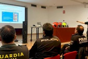 La Policía Local de Benidorm recibe formación sobre cómo actuar ante un incendio