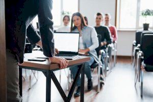 La Generalitat destina más de 1,5 millones de euros a la formación de empleados públicos de entidades locales