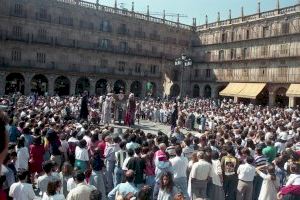 Se estrena 'A peu de carrer', un documental sobre el teatro callejero en la Comunitat Valenciana