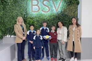 Alumnos de British School de Valencia exhiben su talento recaudando fondos para las personas sin hogar