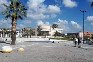 Las universidades públicas valencianas generan casi 50.000 puestos de trabajo y elevan el salario medio de la Comunitat un 11%