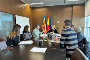 Susana Camarero recibe al alcalde de Tous para abordar cuestiones de carácter social del municipio