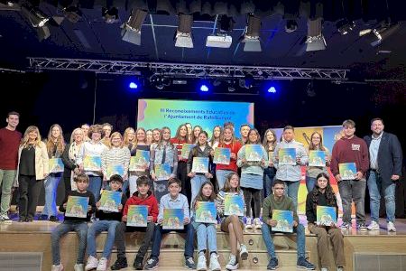 Rafelbunyol entrega los reconocimientos educativos