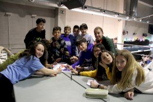 Casi 200 niños participan en la escuela de Pascua de Benaguasil
