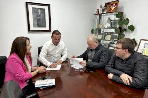 Peñíscola convenia con la Parroquia el mantenimiento de las campanas de la Ermitana y la Iglesia de Santa María