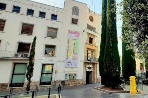Almassora penja el cartell de complet per a l'esperat monòleg de la ‘Tia Visantica’
