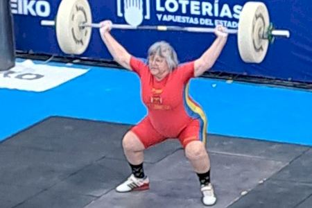 La alborayense Lina Alves se proclama campeona de España de halterofilia y bate dos récords nacionales