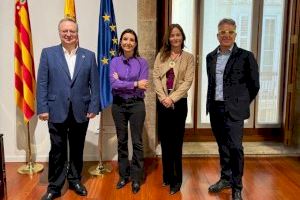 Las deducciones para la compra de cristales graduados y lentes de contacto permitirán un ahorro fiscal de 63,3 millones a los valencianos Las deducciones para la compra de cristales graduados y lentes de contacto permitirán un ahorro fiscal de 63,3 millones a los valencianos